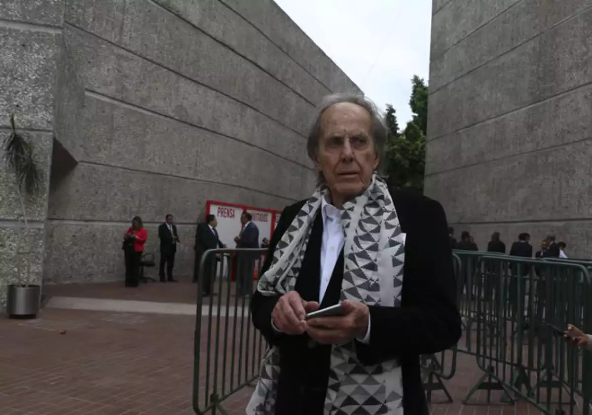 Teodoro González de León