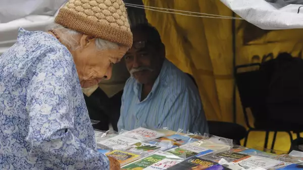 La mayoría de los empleados con edad para retirarse no cuenta con una pensión en México.