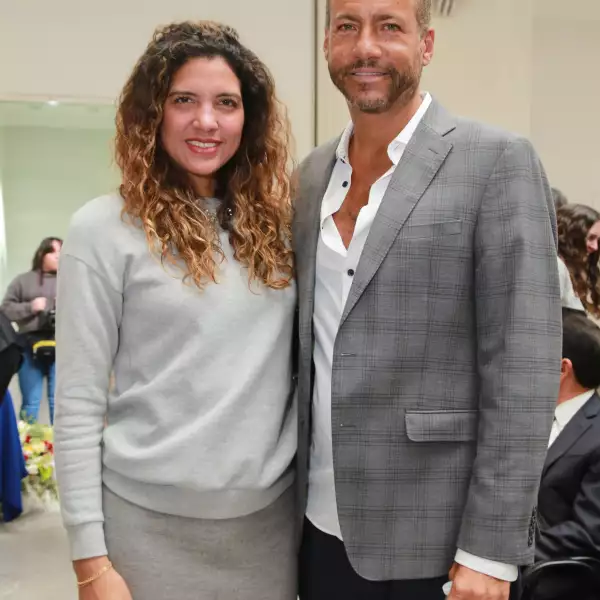 HOMENAJE A MARIE THÉRÈSE HERNAND DE ARANGO