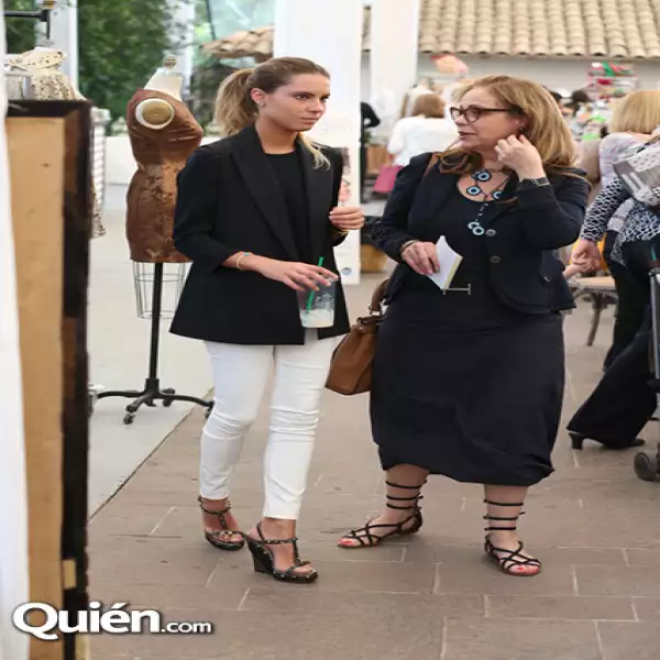 Gabriela Ehrenberg,Patricia loret