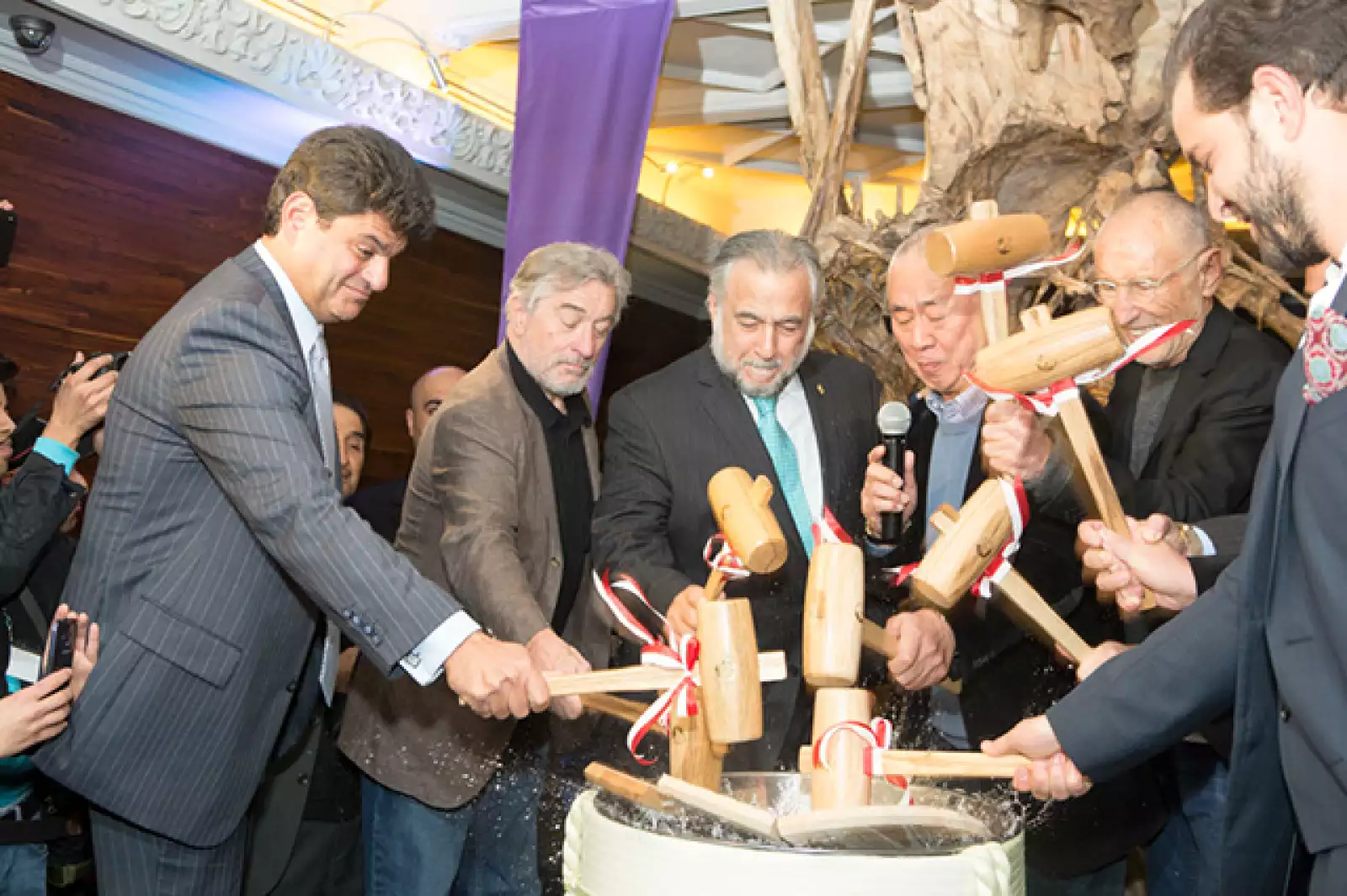 Isidoro Ambe,Robert De Niro,Miguel Torruco,Nobu Matsuhisa y Meir Teper