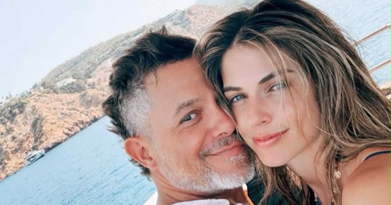 Stephanie Cayo responde a los rumores de embarazo con Alejandro Sanz