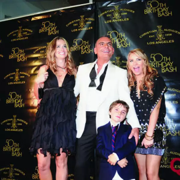 Christian Audigier con su familia