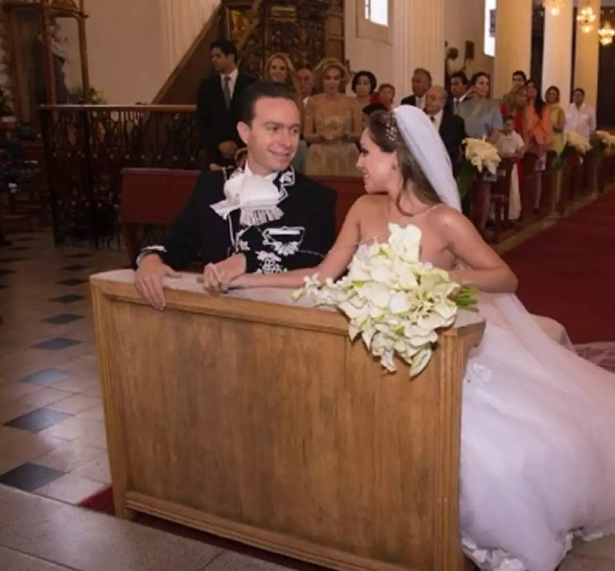 La cantante aseguró que por ahora no habrá luna de miel, puesto que primero están las responsabilidades del trabajo de su esposo.