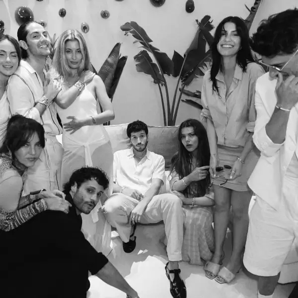 Bu Cuarón coincidió con Sebastián Yatra en un evento de Tiffany en México