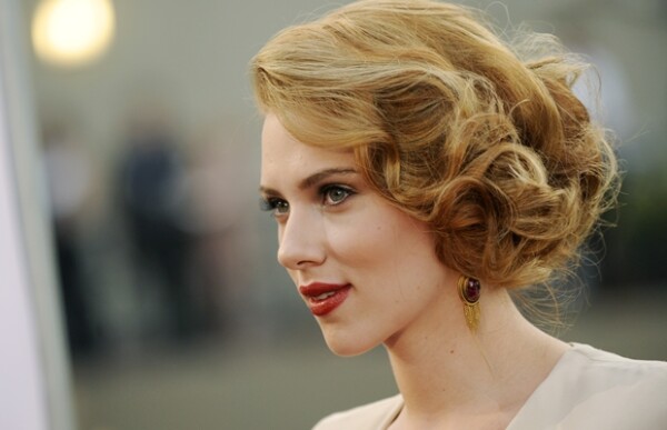 Scarlett es experta en cambiar de look.