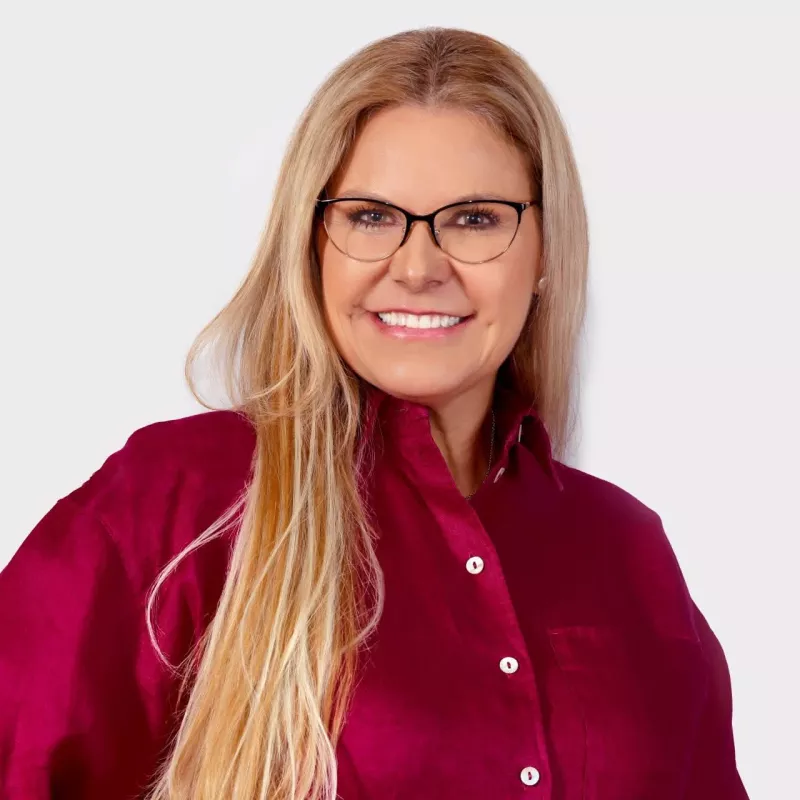 Julia Arcelia Olguín Serna.jpeg
