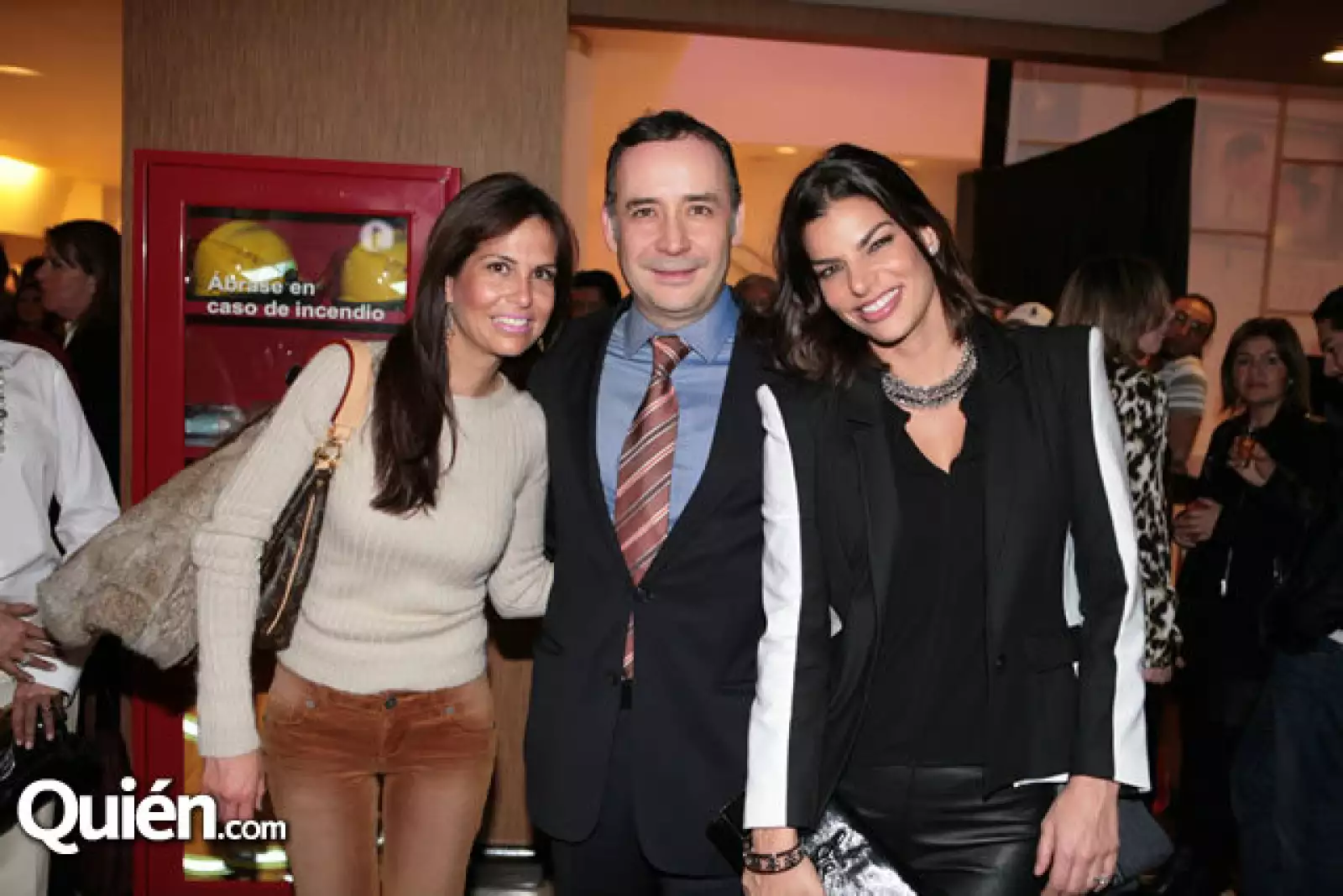 Lili Verduzco,Aarón Lazcano,Bárbara Coppel