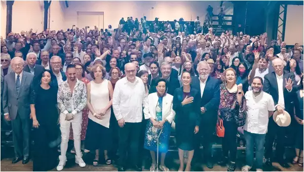 Los académicos e intelectuales firmaron un manifiesto a favor de Sheinbuam