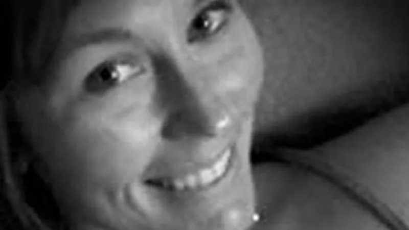 Ann Sanford compartió que se sentía “feliz” al escuchar la canción “Happy” de Pharrell Williams mientras conducía, lo que provocó que chocara.