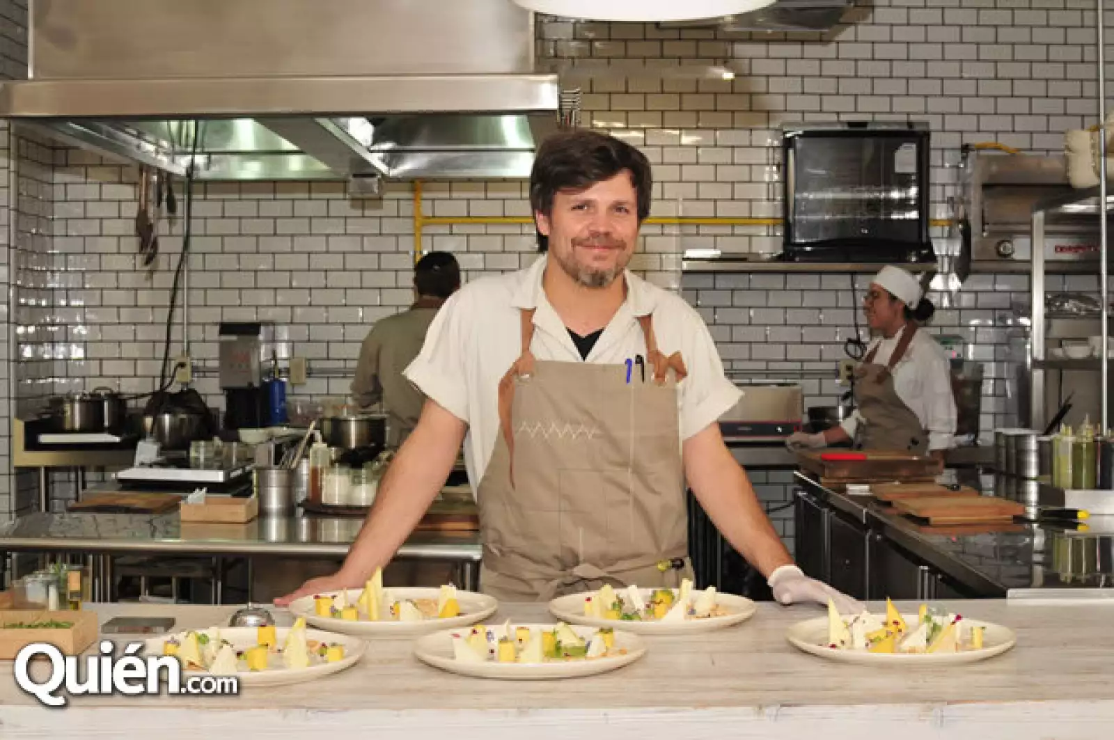 Poncho Cadena, chef de Hueso