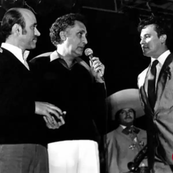 Victor Iturbe "el Pirulí", Juan Gabriel