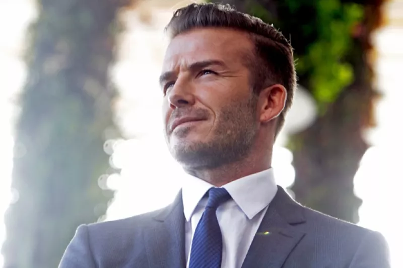 Hoy el astro de futbol cumple 39 años, siendo uno de los hombres más guapos del mundo y con una vida envidiable. Además de su atractivo físico, su amor por sus hijos y esposa lo hacen el más sexy.