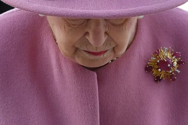 Reina Isabel II