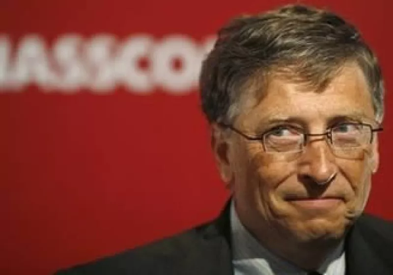 Gates sólo sigue a 52 personas dentro de esta red social. (Foto: AP)