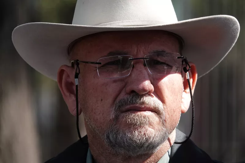 hipolito-mora-ataque