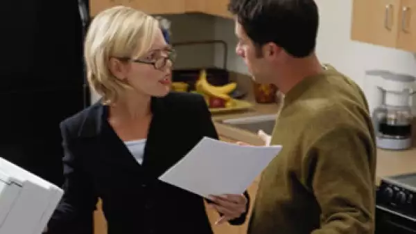 A la persona que sufre acoso sexual se le suele segregar de las oportunidades de crecimiento o convivencia. (Foto: Thinkstock)