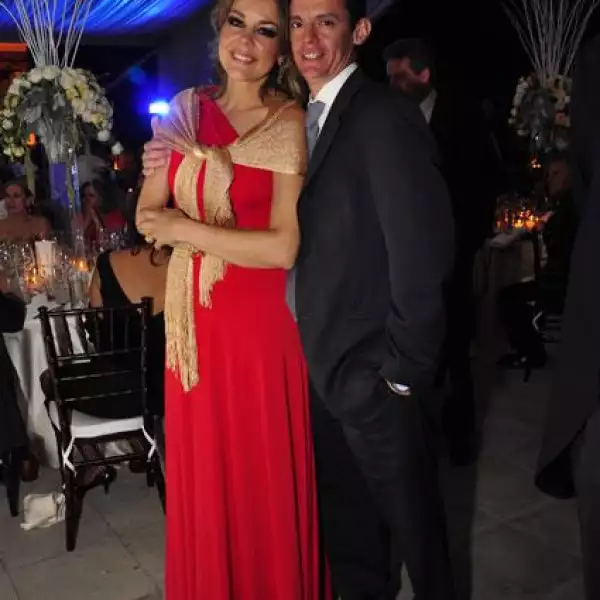 Carmen Corvera,Valentín González