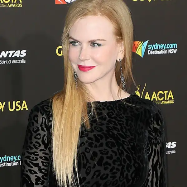 Nos encantó el cambió de Nicole Kidman. Optó por cortarse el pelo a un medium bob y pintarselo en un tono más rojizo.