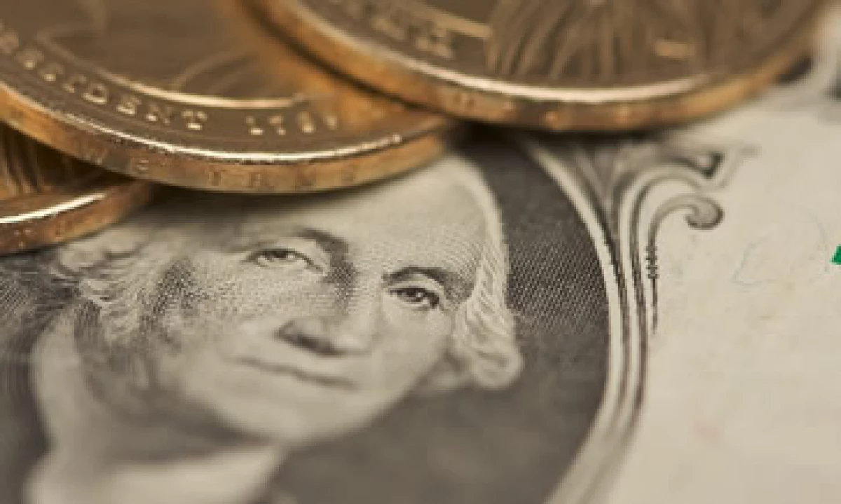 El peso llegó a caer en la sesión hasta 13.2418 por dólar, su menor nivel desde el 31 de agosto del 2010. (Foto: Photos to Go)