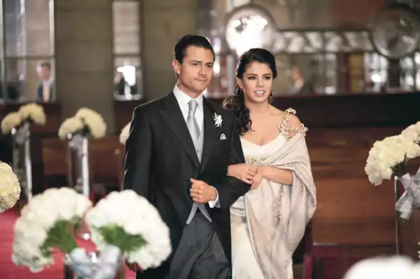 Paulina acompañó al altar a Enrique Peña Nieto cuando éste se casó con Angélica Rivera.