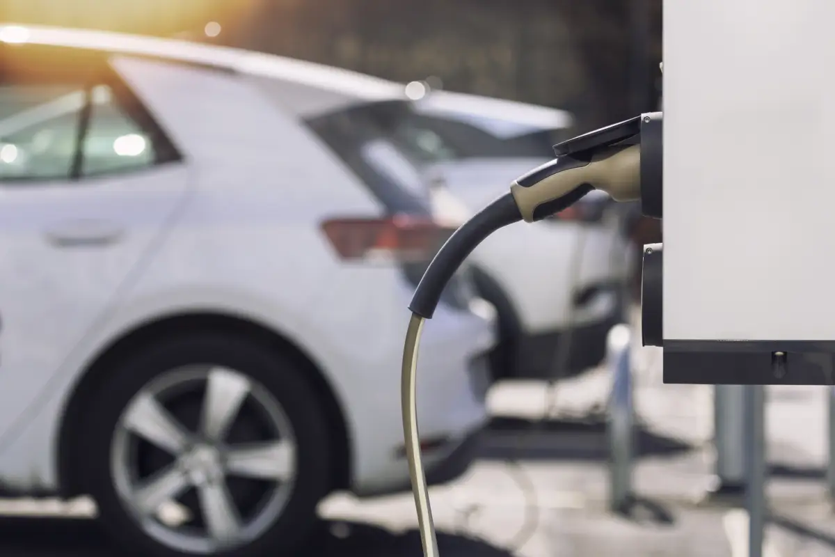 olinia auto eléctrico