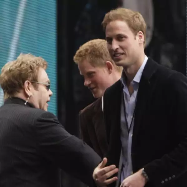 Los príncipes con Elton John.