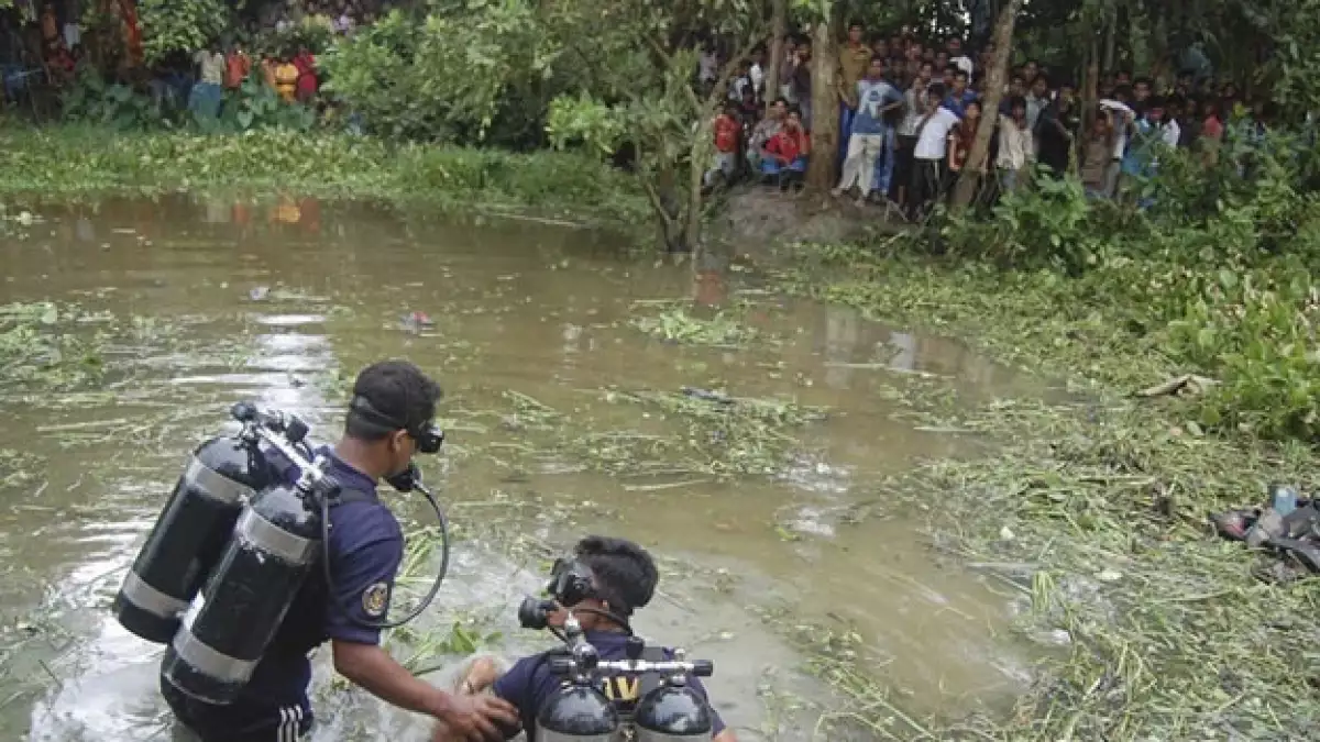 Al menos 44 niños mueren en un accidente en Bangladesh