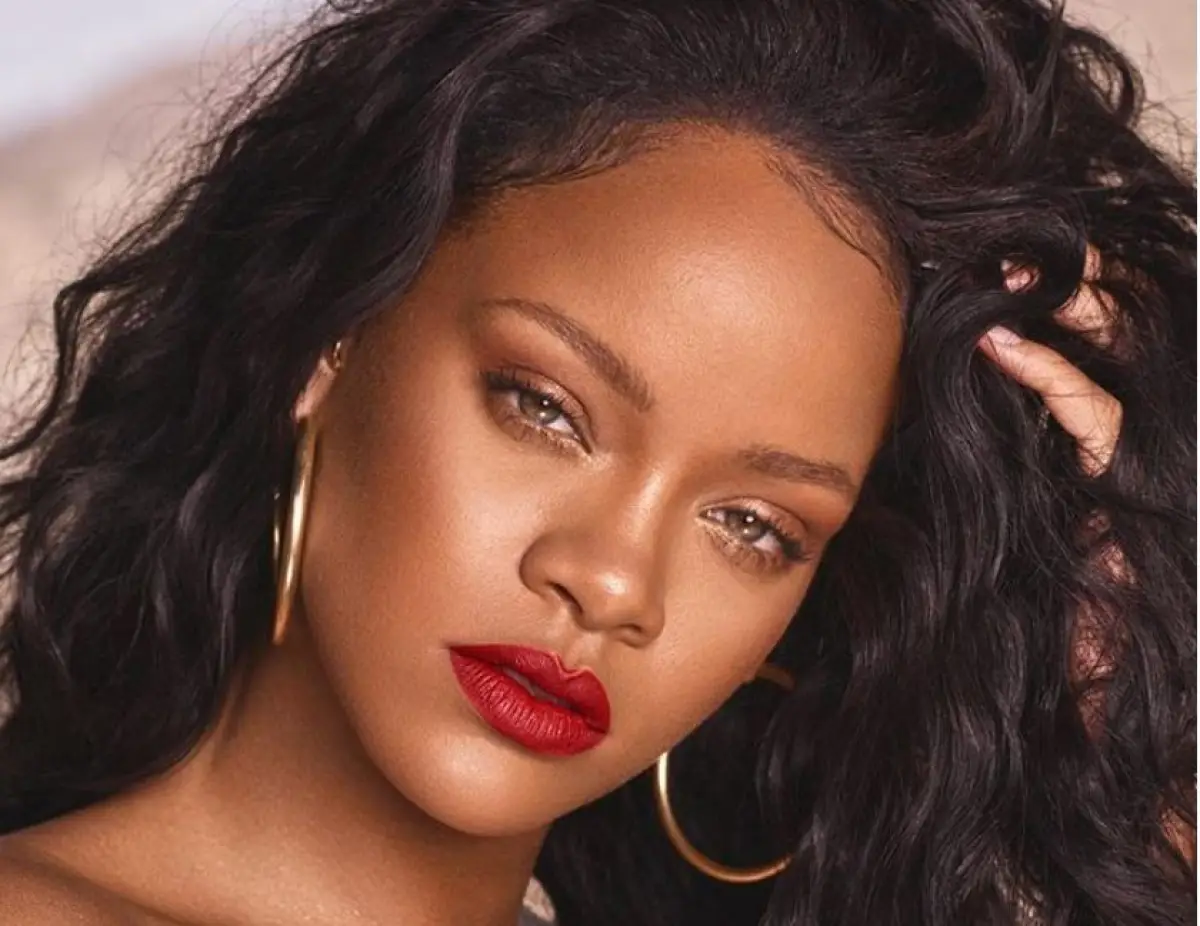 rihanna.JPG
