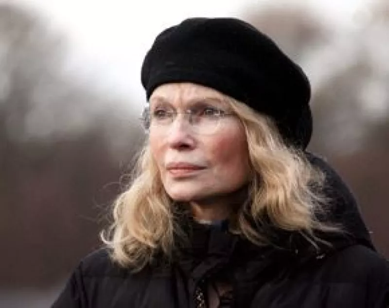 Patrick Farrow, el mayor de los hermanos de la actriz, fue encontrado en su casa de Vermont el lunes por la noche, luego de que la policía recibiera una llamada desde la casa del finado.