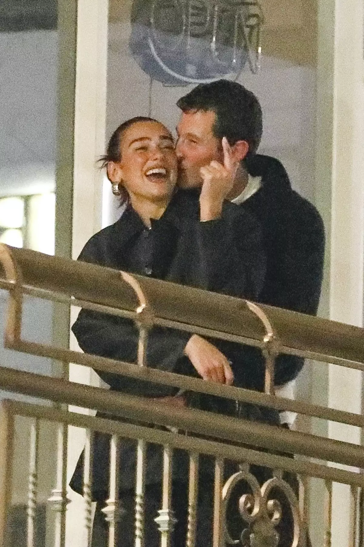 dua-lipa-callum-turner.jpg