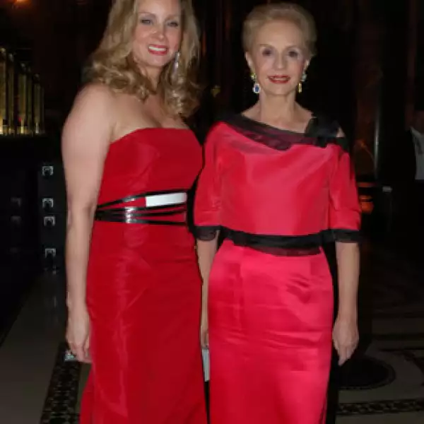 Yaz Hernández y Carolina Herrera