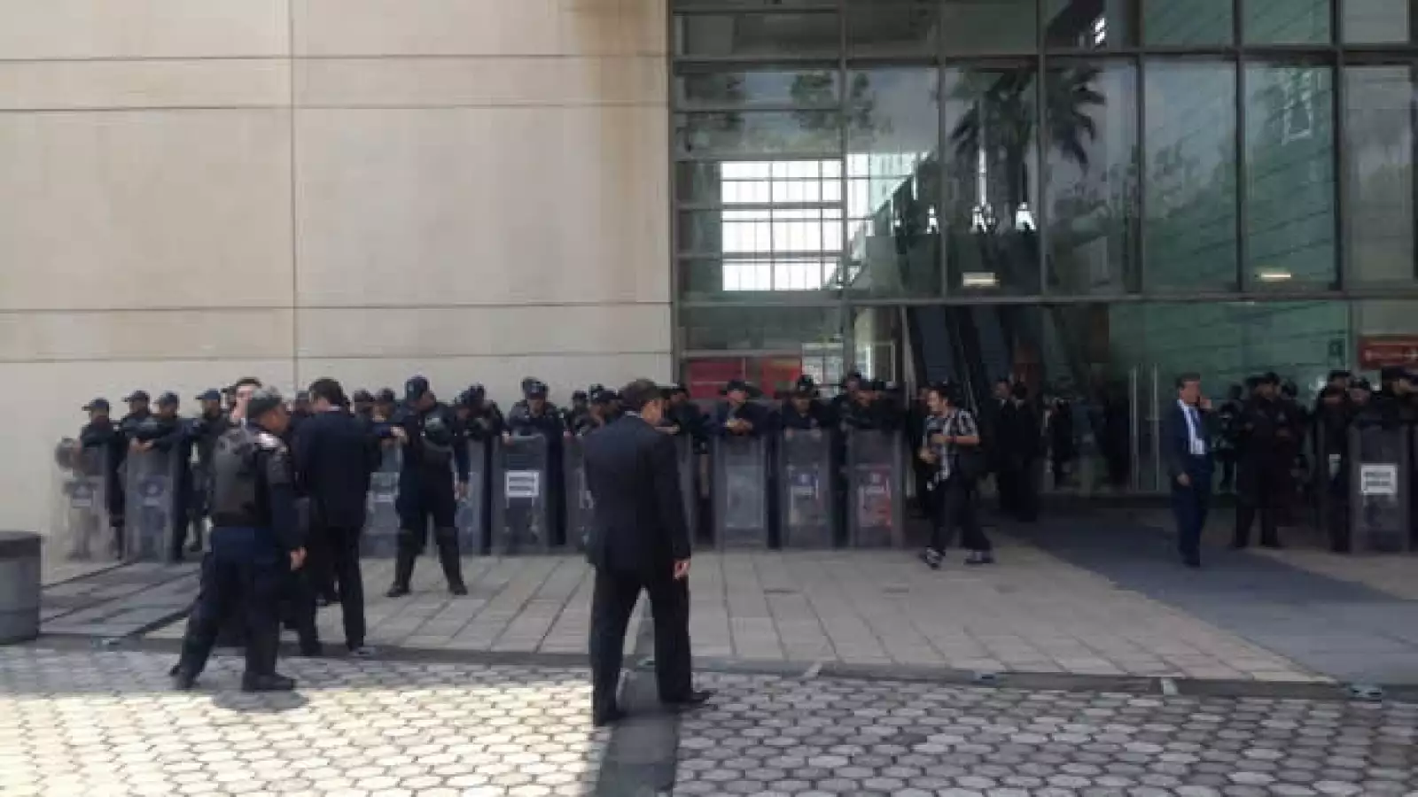 Policías-sede alterna 6