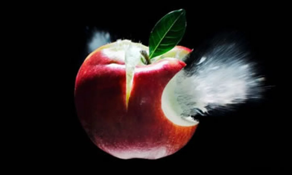 Apple le ha dado poca importancia a las adquisiciones, y no ha sabido acercarse al mercado de las redes sociales. (Foto: Cortesía de CNNMoney)