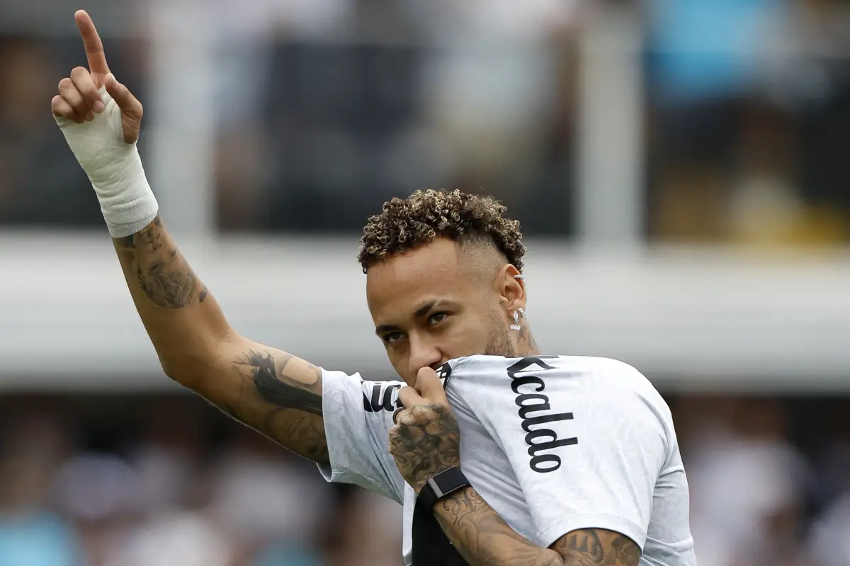 Por fin regresa: Neynar vuelve a jugar con el Santos tras cirugía de rodilla