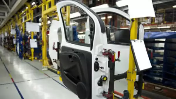 Las automotrices en México exportan la mayor parte de sus autos a EU. (Foto: Archivo)