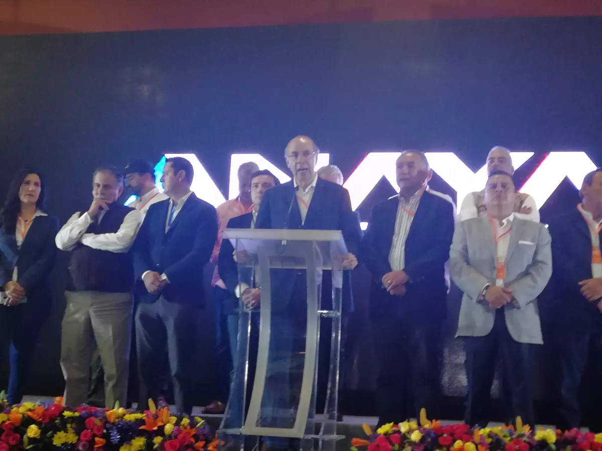 Piden esperar versión final del INE