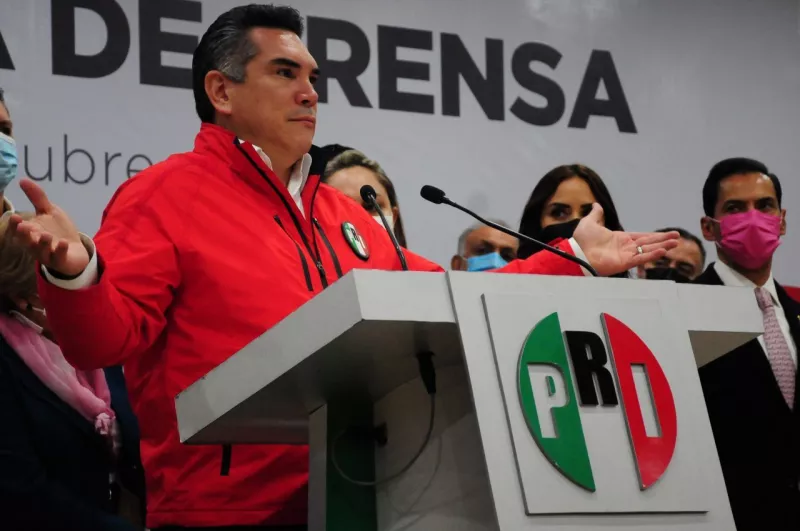 Alejandro Moreno, dirigente y diputado del Partido Revolucionario Institucional (PRI), en conferencia de prensa 