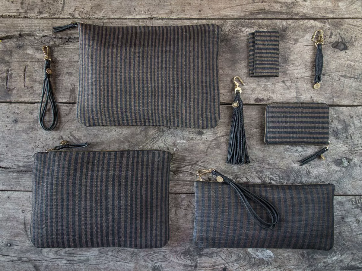 Diseña tanto bolsas para mujer como para hombre