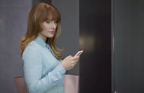 Black-mirror-cancela-temporada-depresion-covid