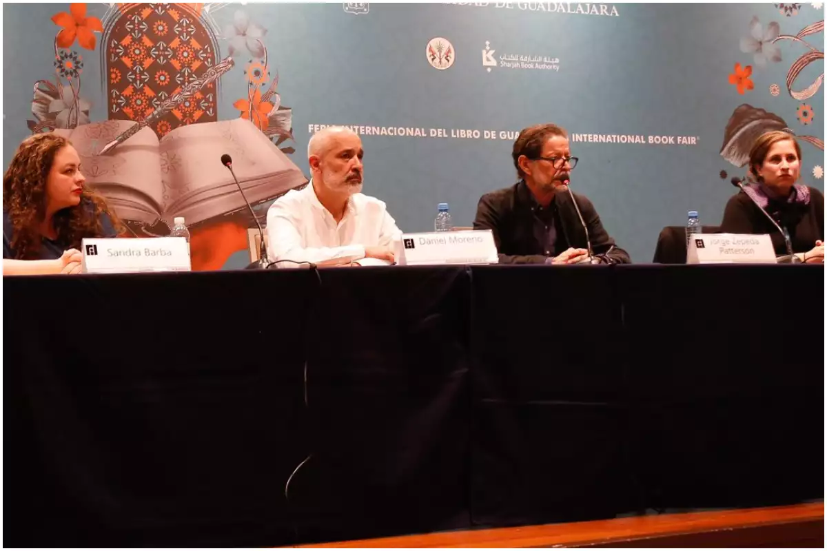 Foro de periodistas en la FIL