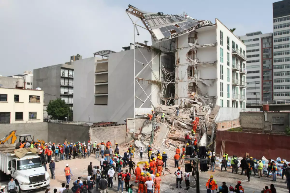 sismo edificios daños derrumbes