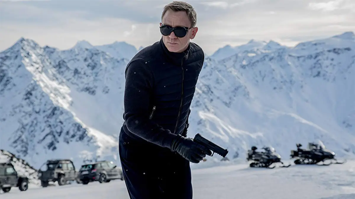 Daniel Craig