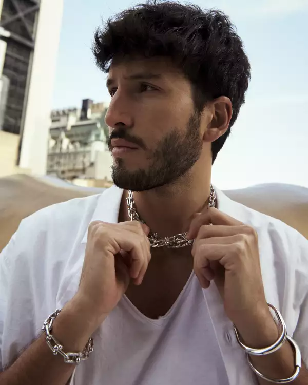 Tiffany_Sebastian Yatra_PR 2.jpg