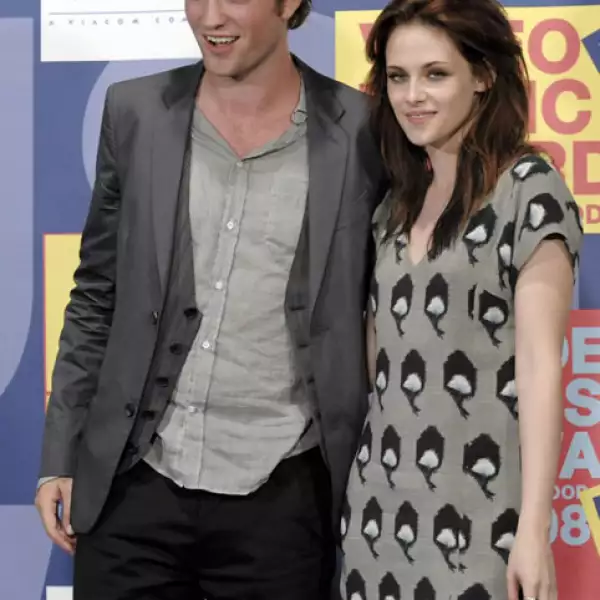 La primera vez que los captaron en situación romántica, fue en 2009 en la ciudad de Nueva York, donde muchos afirman parecían `preparatorianos enamorados´.