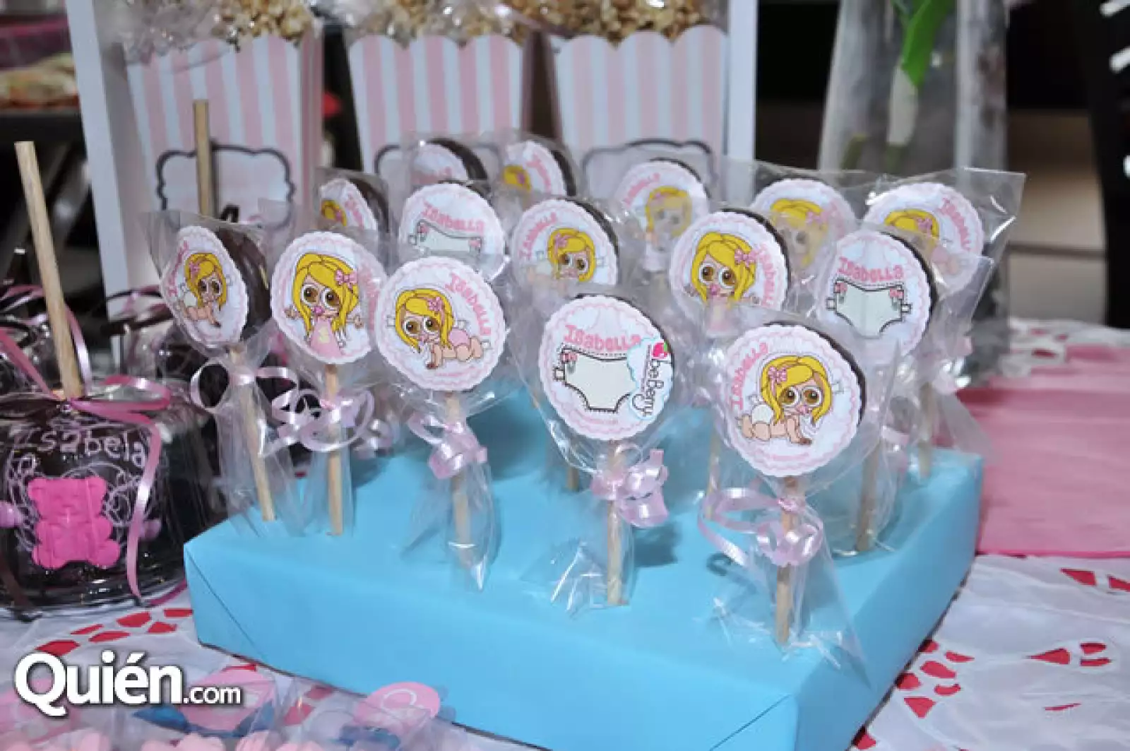 Detalle mesa de postres