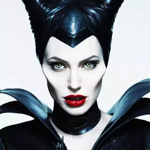 1. ¡Tenía que ser la ganadora! Ya sea en la película de Angelina Jolie o en la clásica caricatura, Maléfica siempre será de las mejores villanas de la historia.