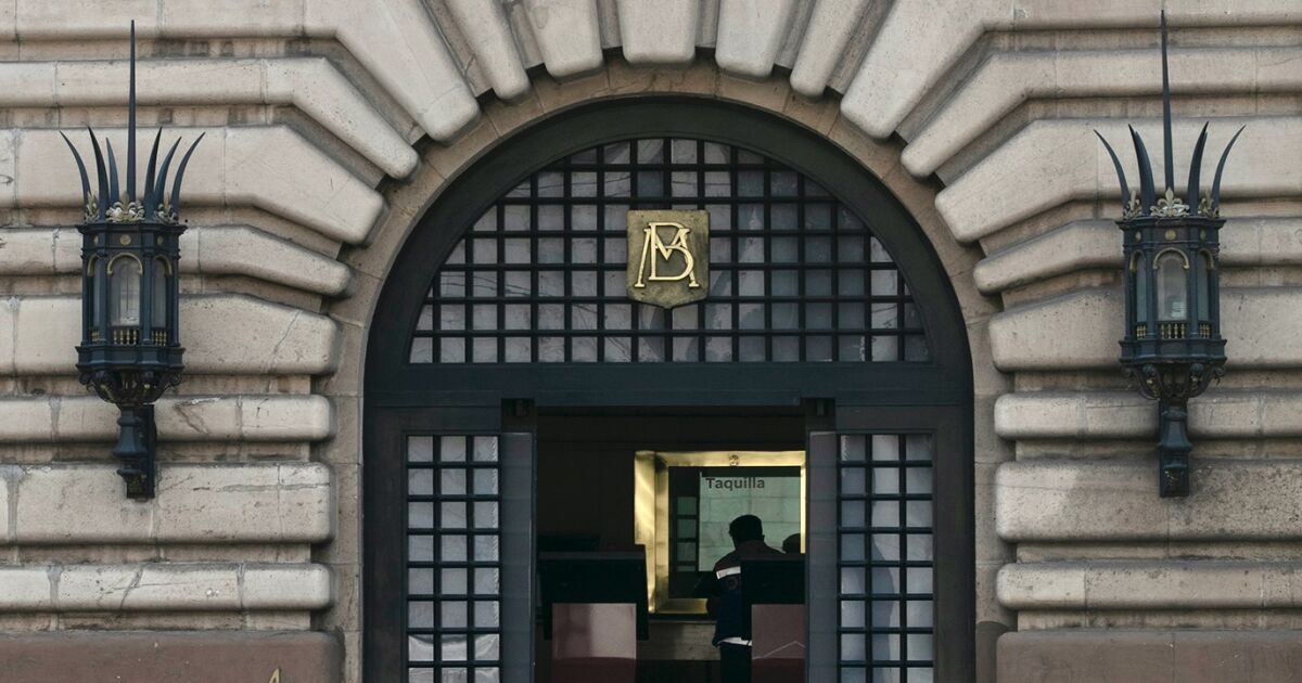 Banxico, yukarı doğru enflasyonla parasal kısıtlamayı azaltır