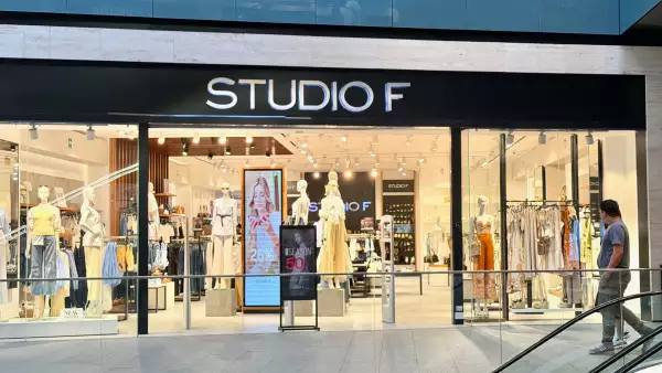  Existe la idea de que colores neutros y telas durables toman los closets ante el enfriamiento de la economía. 