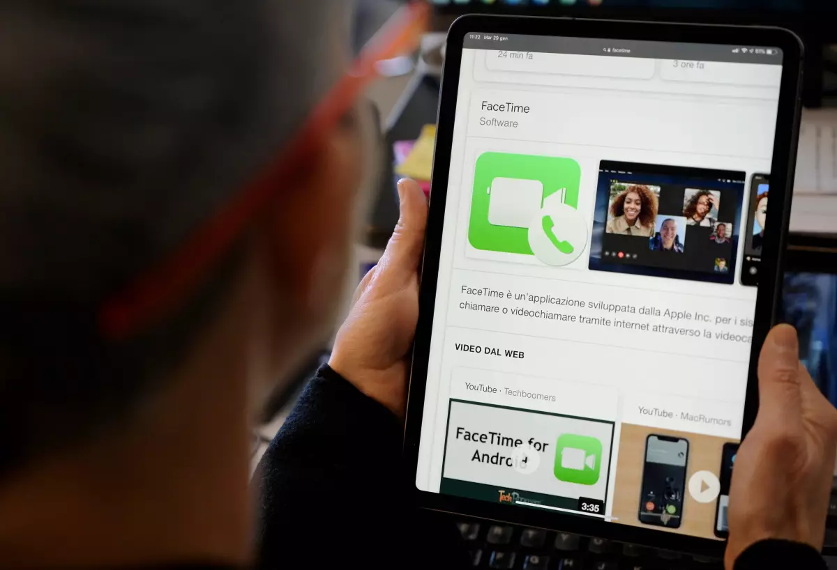 ITALY-US-APPLE-TELECOMMUNICATION-INTERNET-SOFTWARE